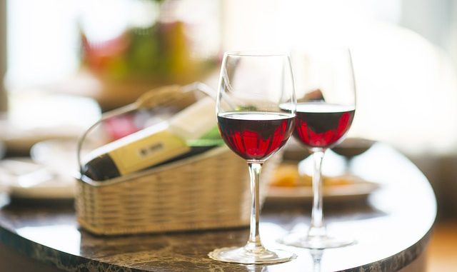vino-a-cokolada